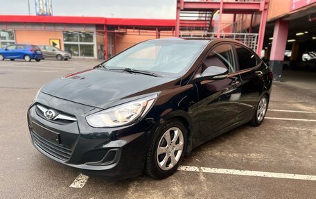 Hyundai Solaris II рестайлинг, 2011 год, 650 000 рублей, 3 фотография