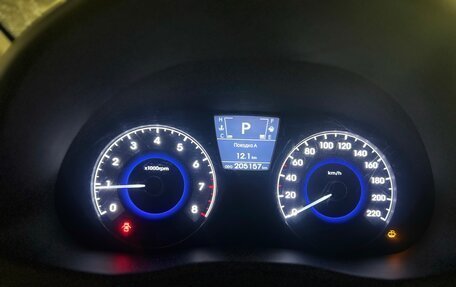 Hyundai Solaris II рестайлинг, 2011 год, 650 000 рублей, 7 фотография