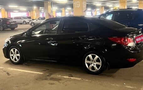 Hyundai Solaris II рестайлинг, 2011 год, 650 000 рублей, 4 фотография