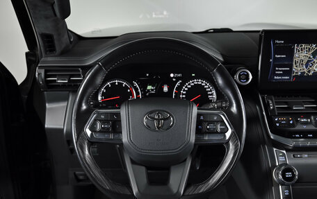 Toyota Land Cruiser, 2022 год, 9 800 000 рублей, 7 фотография