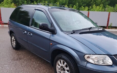 Chrysler Voyager IV, 2001 год, 450 000 рублей, 4 фотография