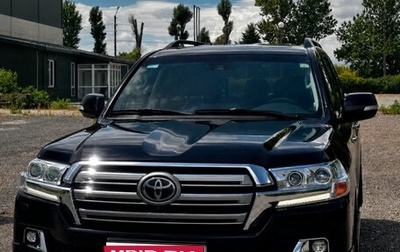 Toyota Land Cruiser 200, 2018 год, 6 490 000 рублей, 1 фотография
