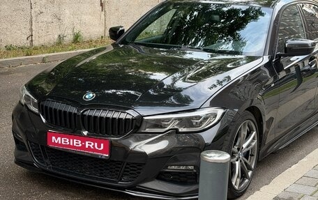BMW 3 серия, 2019 год, 3 200 000 рублей, 1 фотография
