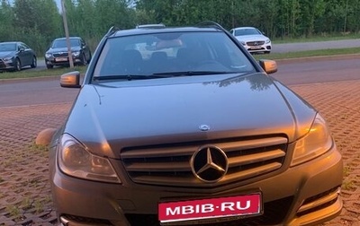 Mercedes-Benz C-Класс, 2011 год, 850 000 рублей, 1 фотография