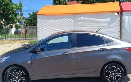 Hyundai Solaris II рестайлинг, 2015 год, 860 000 рублей, 17 фотография