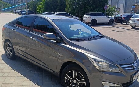 Hyundai Solaris II рестайлинг, 2015 год, 860 000 рублей, 19 фотография