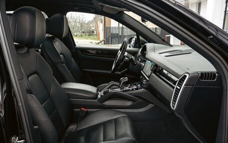 Porsche Cayenne III, 2018 год, 5 290 000 рублей, 32 фотография