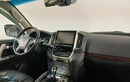 Toyota Land Cruiser 200, 2016 год, 4 749 000 рублей, 13 фотография