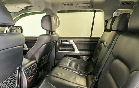 Toyota Land Cruiser 200, 2016 год, 4 749 000 рублей, 16 фотография