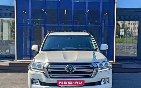 Toyota Land Cruiser 200, 2016 год, 4 749 000 рублей, 2 фотография