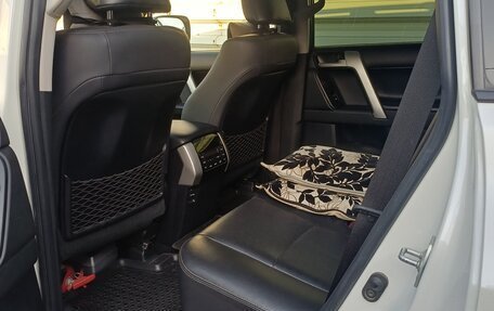 Toyota Land Cruiser Prado 150 рестайлинг 2, 2020 год, 5 000 000 рублей, 4 фотография