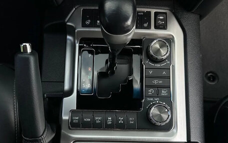 Toyota Land Cruiser 200, 2018 год, 6 490 000 рублей, 7 фотография