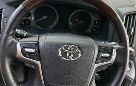 Toyota Land Cruiser 200, 2018 год, 6 490 000 рублей, 6 фотография