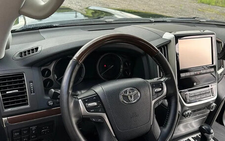 Toyota Land Cruiser 200, 2018 год, 6 490 000 рублей, 11 фотография