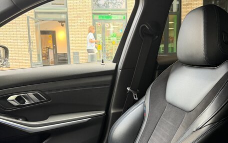 BMW 3 серия, 2019 год, 3 200 000 рублей, 12 фотография