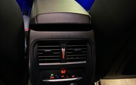 BMW 3 серия, 2019 год, 3 200 000 рублей, 19 фотография