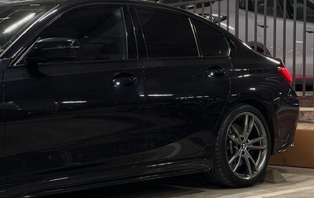 BMW 3 серия, 2019 год, 3 200 000 рублей, 24 фотография