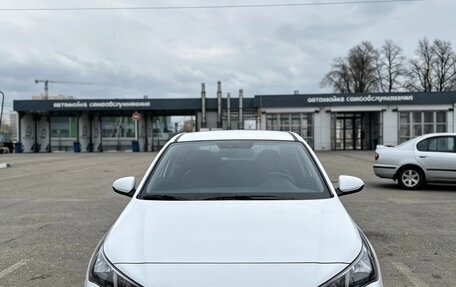 Hyundai Solaris II рестайлинг, 2021 год, 1 790 000 рублей, 3 фотография