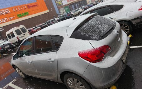 Opel Astra J, 2013 год, 950 000 рублей, 4 фотография