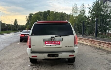 Cadillac Escalade III, 2010 год, 1 150 000 рублей, 4 фотография