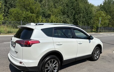 Toyota RAV4, 2019 год, 3 190 000 рублей, 7 фотография