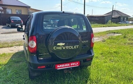 Chevrolet Niva I рестайлинг, 2018 год, 820 000 рублей, 2 фотография