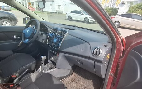 Renault Logan II, 2016 год, 795 000 рублей, 10 фотография