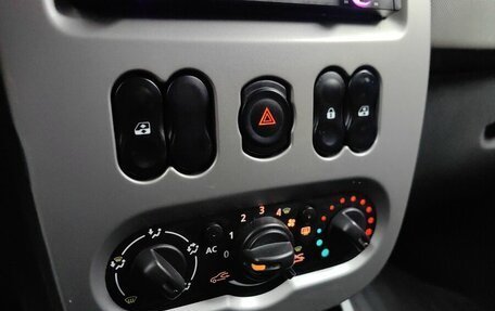 Renault Sandero I, 2012 год, 545 000 рублей, 15 фотография