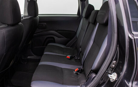 Mitsubishi Outlander III рестайлинг 3, 2010 год, 870 000 рублей, 12 фотография