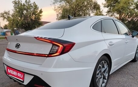 Hyundai Sonata VIII, 2022 год, 2 650 000 рублей, 5 фотография