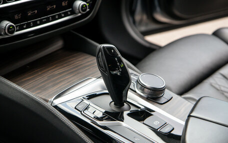 BMW 5 серия, 2018 год, 4 598 000 рублей, 19 фотография