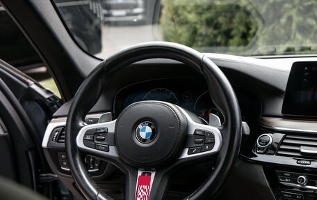 BMW 5 серия, 2018 год, 4 598 000 рублей, 14 фотография