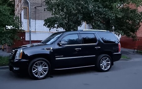 Cadillac Escalade III, 2011 год, 2 400 000 рублей, 3 фотография