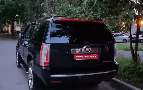 Cadillac Escalade III, 2011 год, 2 400 000 рублей, 4 фотография