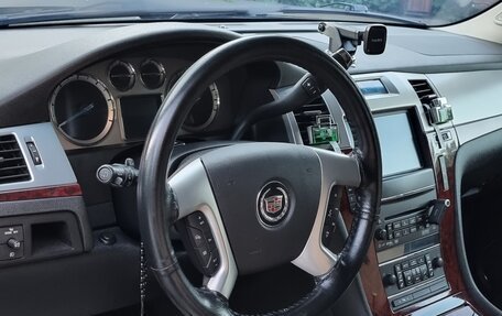 Cadillac Escalade III, 2011 год, 2 400 000 рублей, 8 фотография
