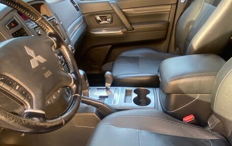 Mitsubishi Pajero IV, 2013 год, 2 150 000 рублей, 2 фотография