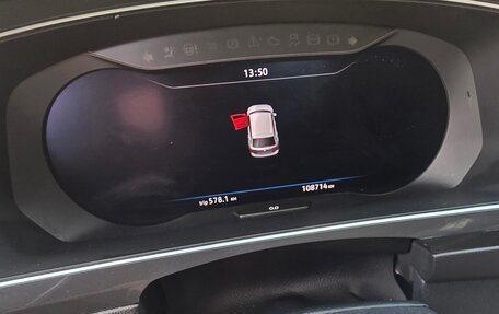 Volkswagen Tiguan II, 2018 год, 2 300 000 рублей, 7 фотография