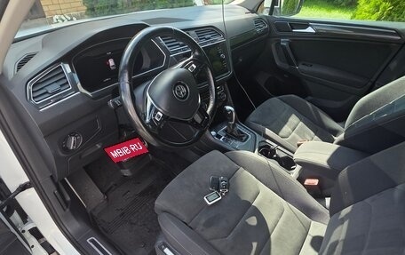 Volkswagen Tiguan II, 2018 год, 2 300 000 рублей, 5 фотография