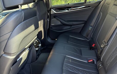 BMW 5 серия, 2022 год, 6 800 000 рублей, 15 фотография