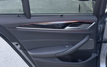 BMW 5 серия, 2022 год, 6 800 000 рублей, 26 фотография