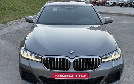 BMW 5 серия, 2022 год, 6 800 000 рублей, 24 фотография