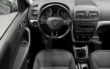 Skoda Yeti I рестайлинг, 2014 год, 1 495 000 рублей, 11 фотография