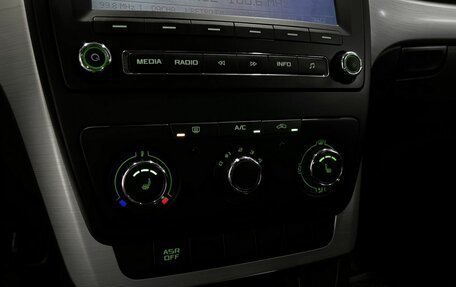 Skoda Yeti I рестайлинг, 2014 год, 1 495 000 рублей, 15 фотография
