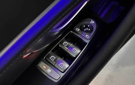 Mercedes-Benz E-Класс, 2019 год, 4 100 000 рублей, 14 фотография