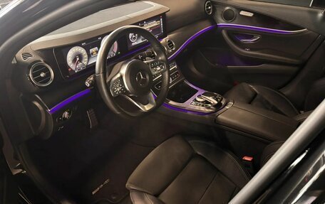 Mercedes-Benz E-Класс, 2019 год, 4 100 000 рублей, 8 фотография