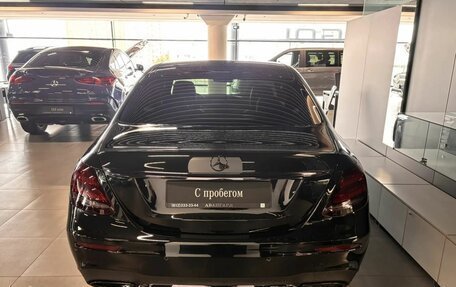Mercedes-Benz E-Класс, 2019 год, 4 100 000 рублей, 4 фотография