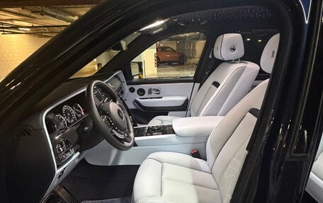 Rolls-Royce Cullinan, 2023 год, 54 700 рублей, 7 фотография