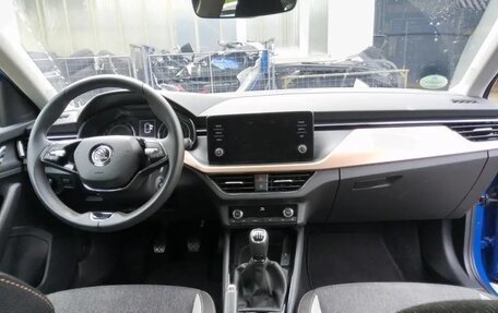 Skoda Scala I, 2023 год, 1 632 000 рублей, 9 фотография