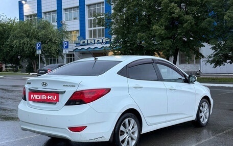 Hyundai Solaris II рестайлинг, 2013 год, 860 000 рублей, 3 фотография