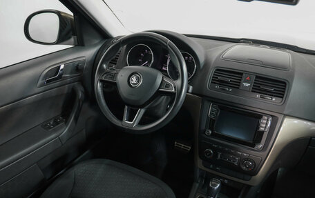 Skoda Yeti I рестайлинг, 2015 год, 1 199 000 рублей, 9 фотография